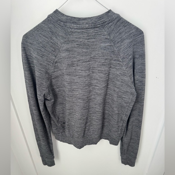 Lululemon Gray Cropped Pullover Size 6 - Picture 6 of 8